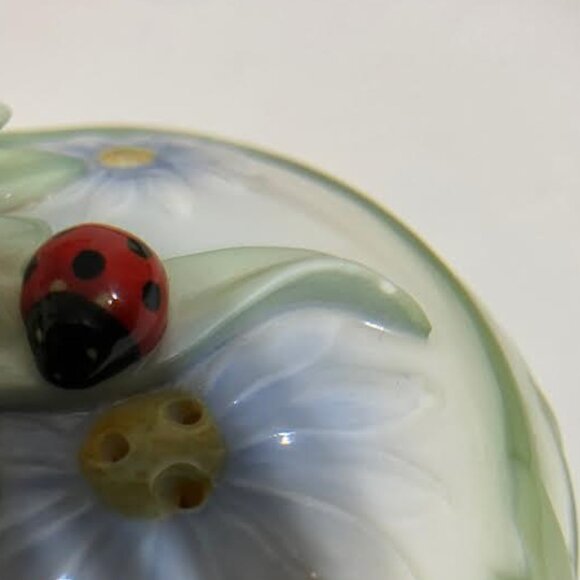 FRANZ Collection Porcelain Ladybug Salt and Pepper Shakers - Picture 10 of 12